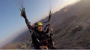 Paragliding in Abu Dhabi 2024