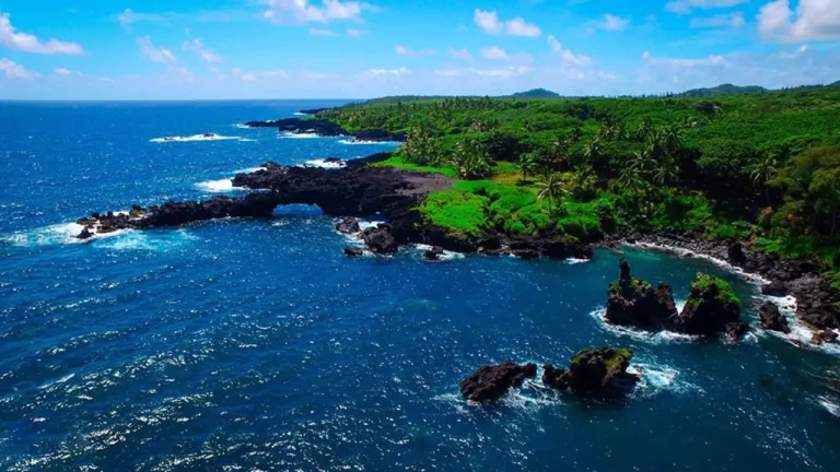 10 Best Non-Touristy Things to Do on Maui 2024