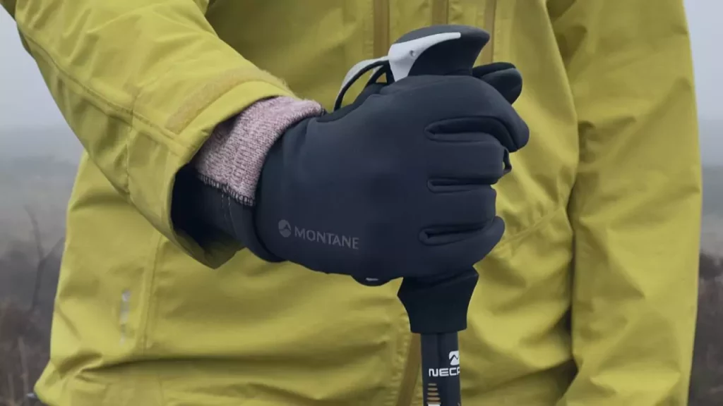  Lightweight liner gloves from Montane Dart
