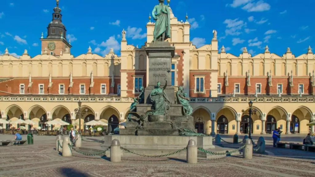 10 Best GetYourGuide Tours In Krakow, Poland